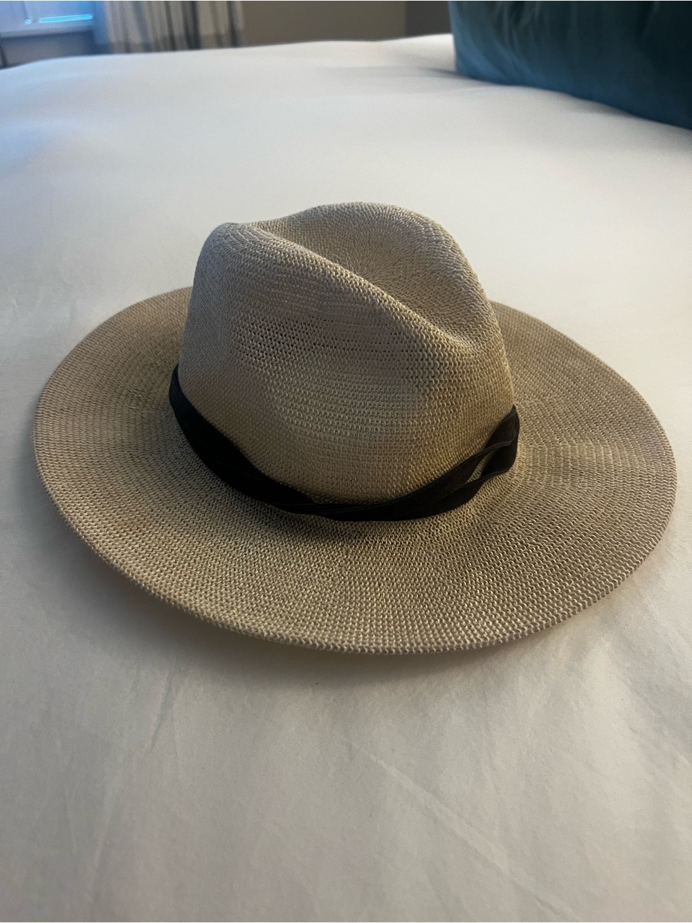 WYETH Woven Straw Fedora Hat – Natural/Tan with Blue Band